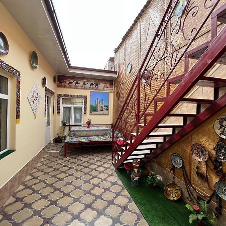 הוסטל בוקורו "Navo" Boutique מראה חיצוני תמונה